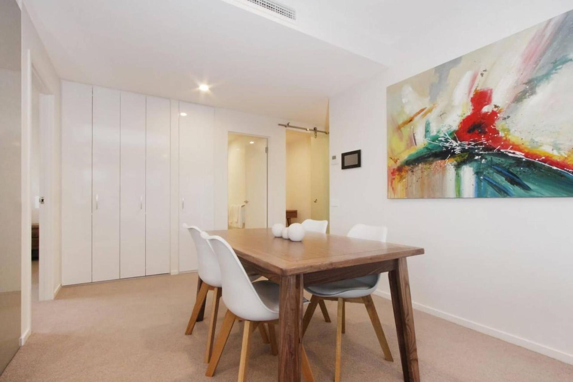 Iq Smart Apartments 704 Braddon Act Canberra Bagian luar foto